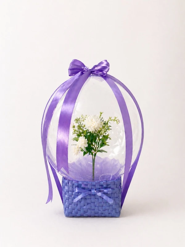 Cesta con burbuja y ramo de flores's foto | SOUVENIR |  BizneCubano